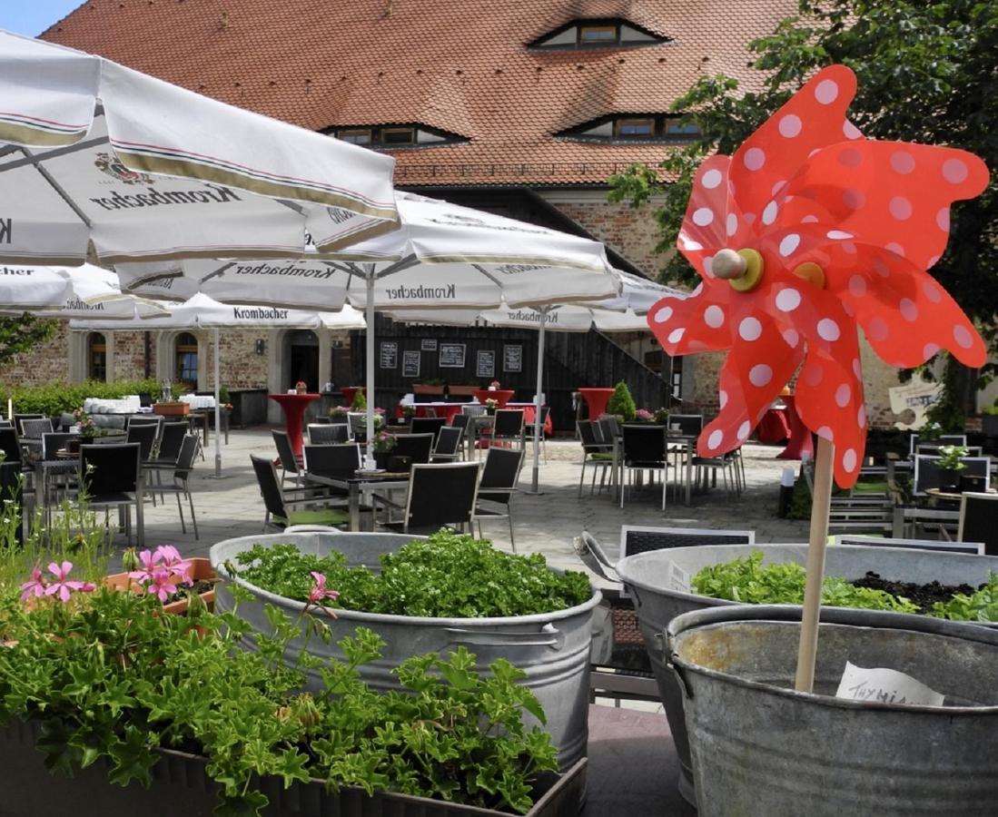 Burghotel Bad Belzig בלציג מראה חיצוני תמונה